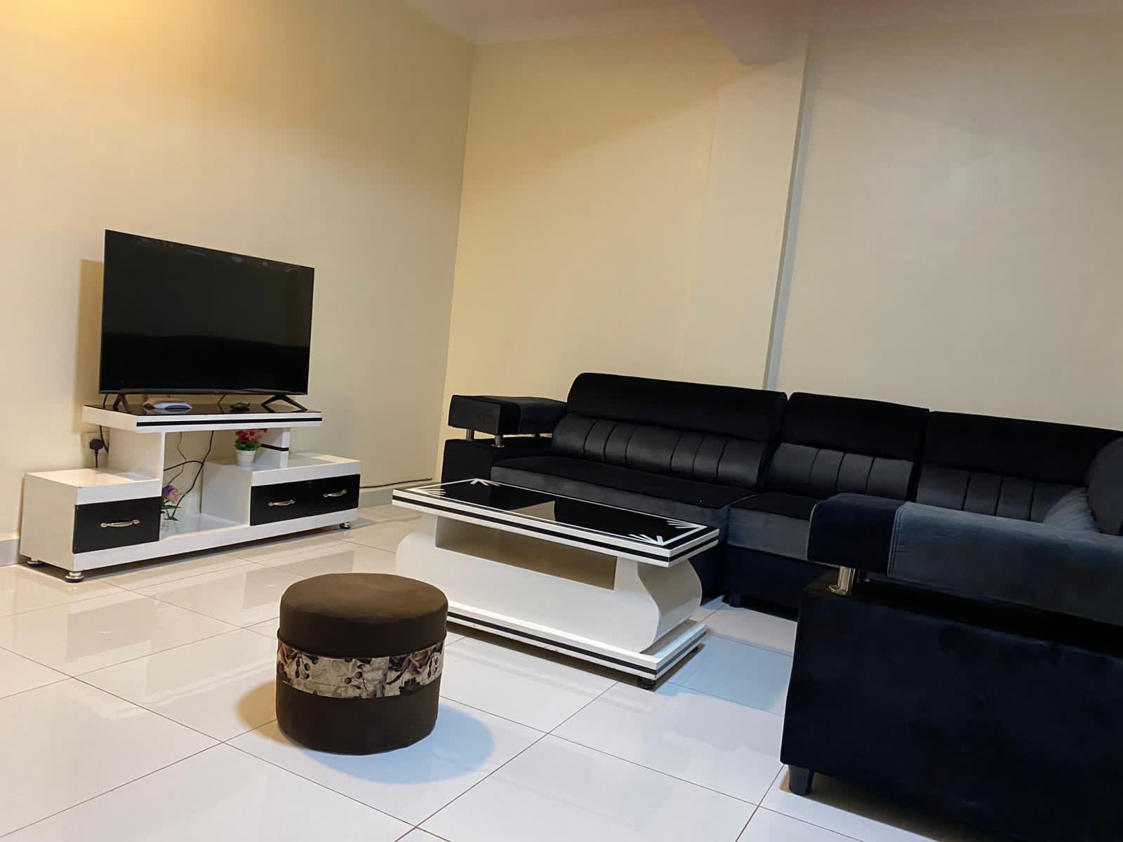 Spacious Room 2